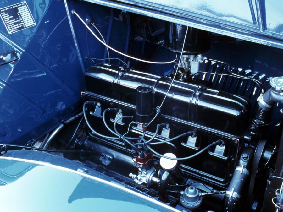  Opel Admiral 1937 года  (фото 9 из 9)